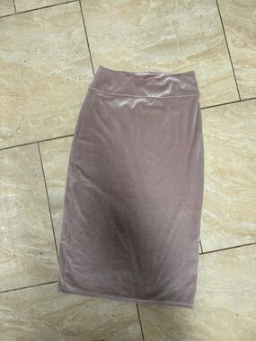 Wilfred Velvet Mauve-Pink Pencil Skirt